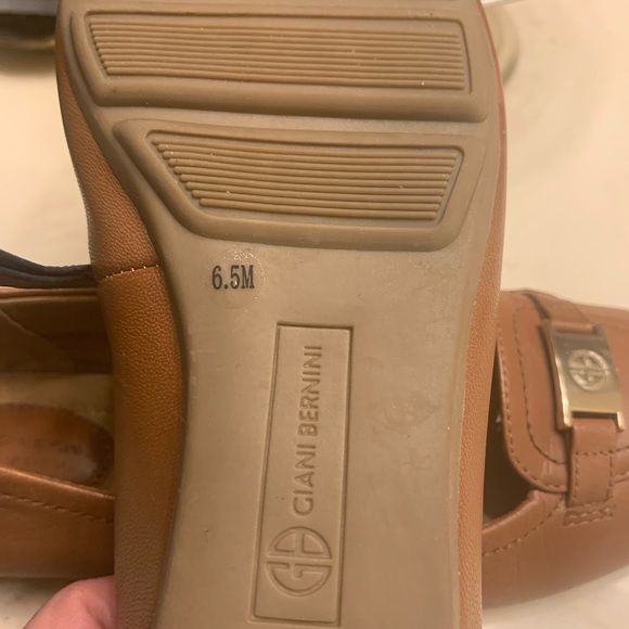 Giani Bernini Tan Leather Loafers - Picture 4 of 10
